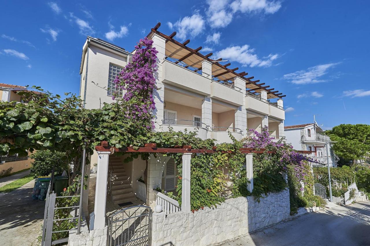 Apartments With A Parking Space Mavarstica, Ciovo - 17803 Трогир Екстериор снимка