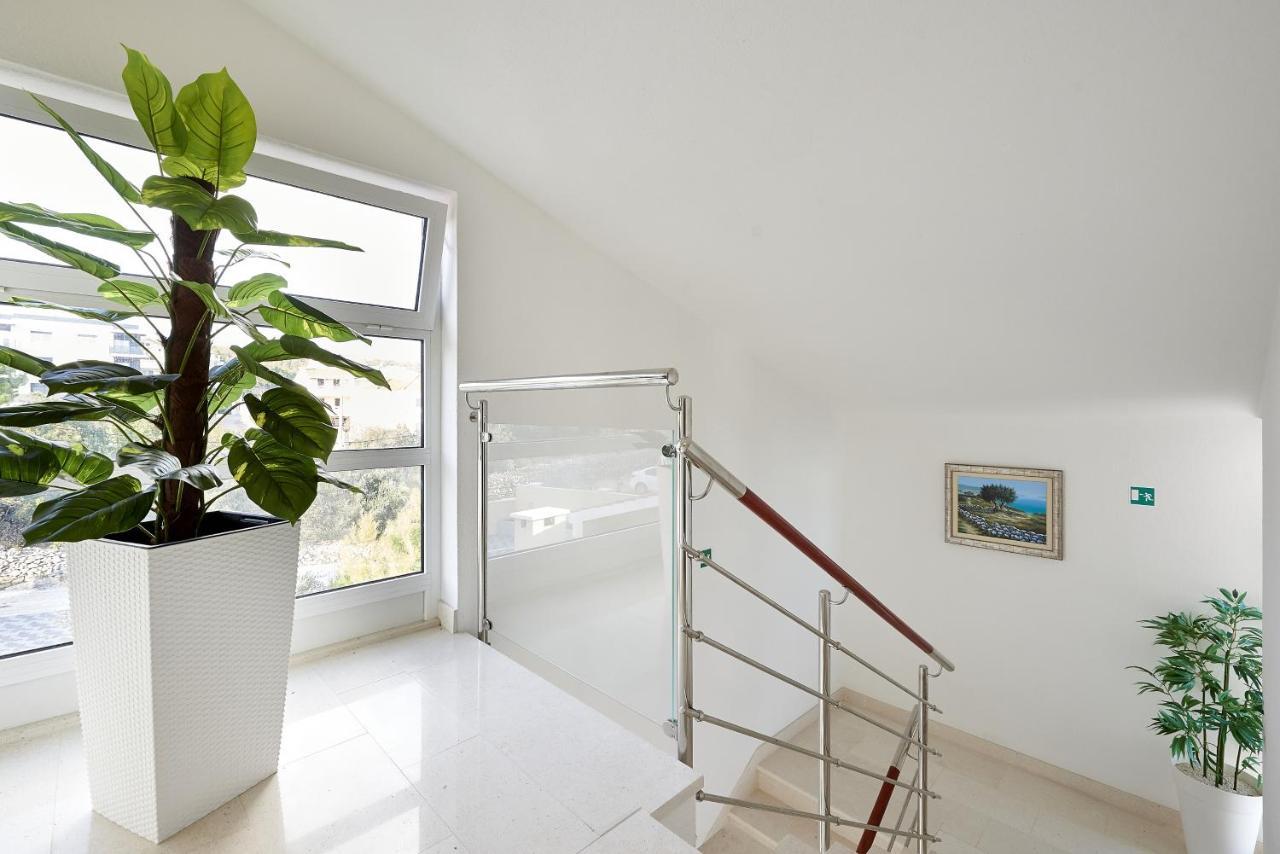 Apartments With A Parking Space Mavarstica, Ciovo - 17803 Трогир Екстериор снимка