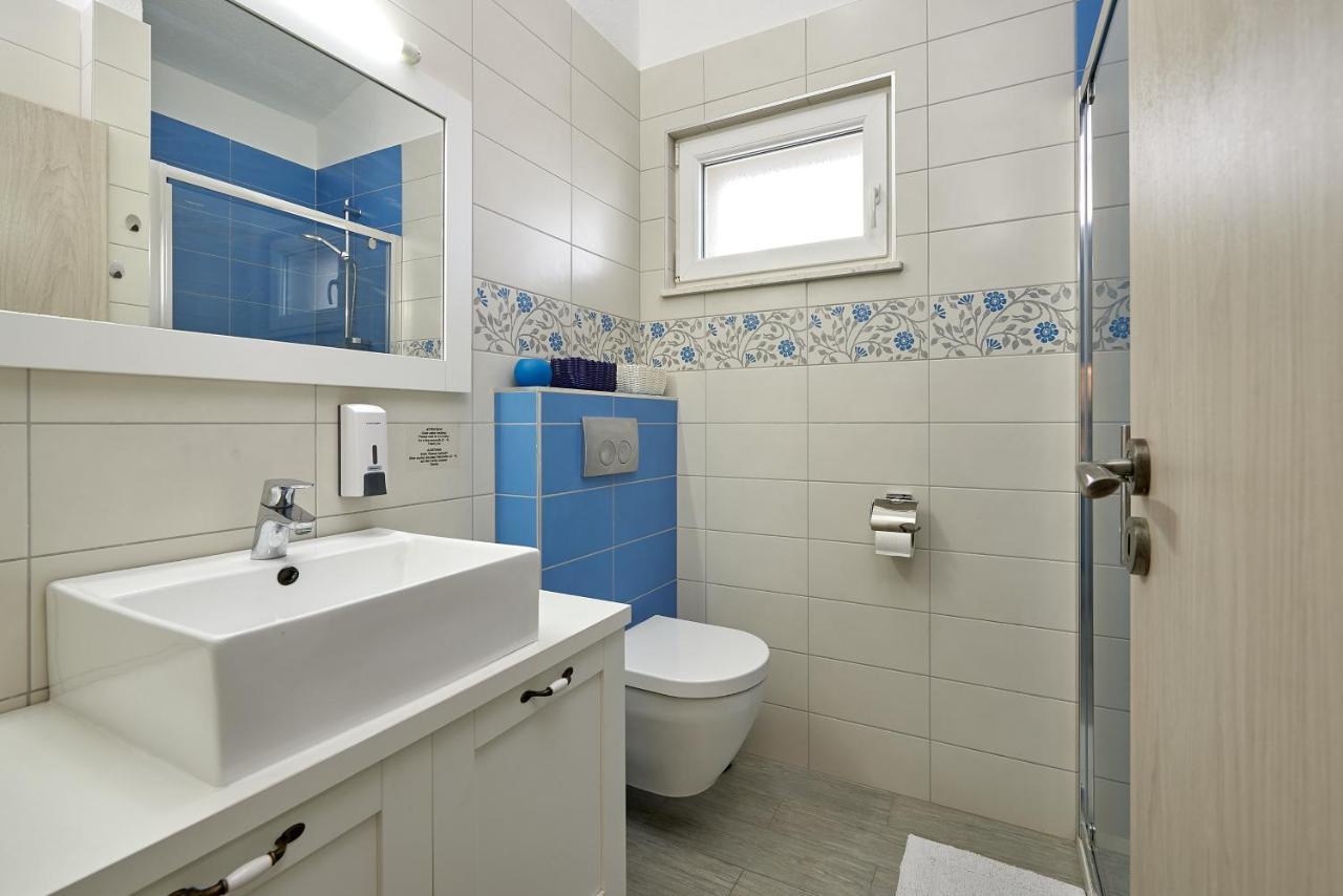 Apartments With A Parking Space Mavarstica, Ciovo - 17803 Трогир Екстериор снимка